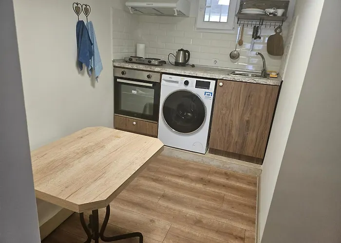 شقة малко студио в центъра на град Ii بورغاس