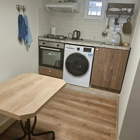 Apartment малко студио в центъра на град Ii Burgas
