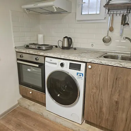 Daire малко студио в центъра на град Ii Burgaz